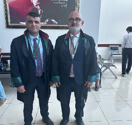 MERSİN BAROSU BAŞKANI ÖZDEMİR, İMAMOĞLU DURUŞMASINA KATILDI ÖZDEMİR: “HAK İHLALLERİNİN SON BULMASI SİLİVRİ’NİN ORTAK SESİDİR”