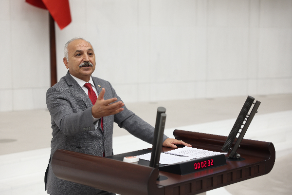 CHP’li Talat Dinçer: “Zam yaptığınız maaşı, neden vergiyle geri alıyorsunuz?”