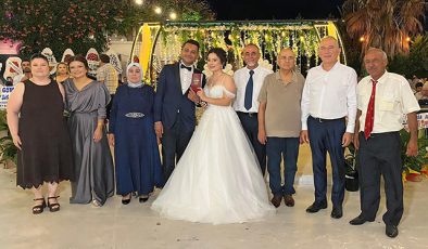 Gözde ve Mehmet Düğününde Siyaset ve İş Dünyası Bir Araya Geldi