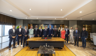BAROMUZ VE TBB’DEN, MERSİN BÜYÜKŞEHİR BELEDİYE BAŞKANI SAYIN VAHAP SEÇER’E ZİYARET