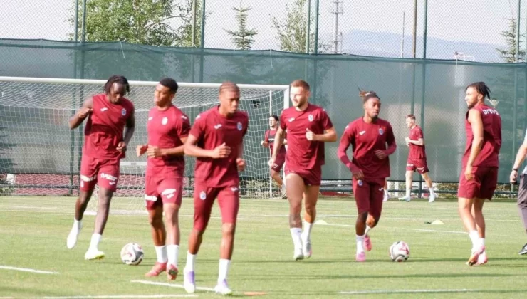 Fatih Tekke: “En az iki orta saha, bir kenar ve bir stoper lazım”