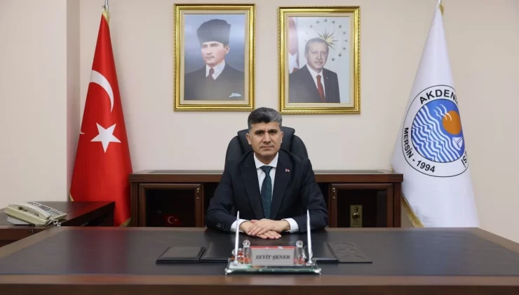 Akdeniz Kaymakamı Zeyit Şener, 15 Temmuz mesajında, 2016’daki hain darbe girişiminin milletin direnişiyle bertaraf edildiğini vurguladı