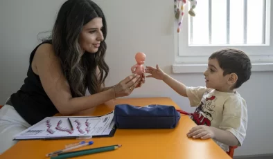 Mersin’de Otizmli Çocuklar ve Ailelerine Destek