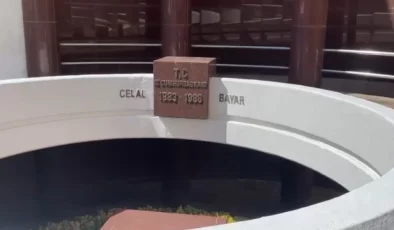 3’üncü Cumhurbaşkanı Celal Bayar, kabri başında anıldı….