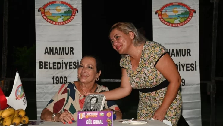 Kemal Sunal’ın Eşi Gül Sunal Anamur’da “Gel Kemal Bir Kahve İçelim” Söyleşisiyle Buluştu