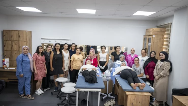 Mersin Büyükşehir’den Kadınlara Ücretsiz Cilt Bakımı Kursu