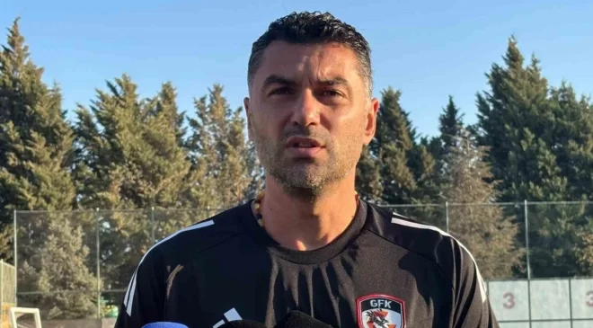 Burak Yılmaz: “Trabzon’da futbol oynayarak galip gelmek istiyoruz, defans yaparak oradan çıkamayız”