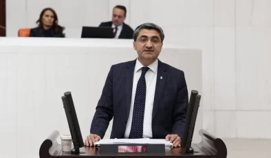 Ekmen: “Siyaset Yargı Eliyle Dizayn Edilemez”