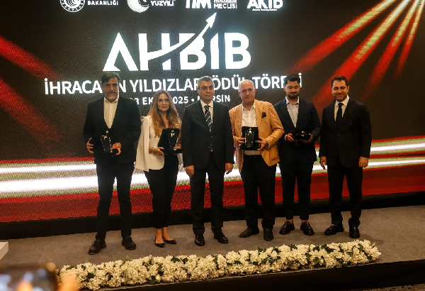 Mersin’de ekonomiye yön veren gece: “İhracatın Yıldızları” töreni