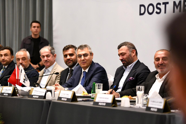Vali Toros, MÜSİAD üyeleriyle Dost Meclisi’nde buluştu