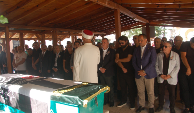 Mersin Basınının Acı Kaybı Gazeteci Haldun OKDEMİR Son Yolculuğuna Uğurlandı HÜR-LİNE GEMİ ACENTASI  SAHİBİ &CİNDO ETBALIK RESTAURANT  SAHİBİ HÜSEYİN ÖZÜKANAR ,DA KATILIM SAĞLADI;