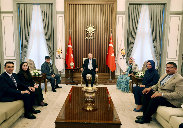 Cumhurbaşkanı Erdoğan, Şehit Ailesini Kabul Etti.