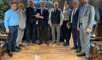 İçel Sanat Kulübü’nden  Mersin SMMM Odası’na Ziyaret