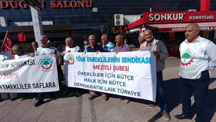 “Açlık Kader Değil” diyen emekliler: Mezitli’den hükûmete sert çağrı