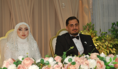 Genç  ve SEVEN Ailelerinin Mutlu Günü Mersin, nin sevilen sayılan halkın tabiriyle halk kahramanı HIDIR GENÇ, İN SEVGİLİ YİĞENİ DÜNYA EVİNE GİRDİ.