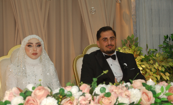 Genç  ve SEVEN Ailelerinin Mutlu Günü Mersin, nin sevilen sayılan halkın tabiriyle halk kahramanı HIDIR GENÇ, İN SEVGİLİ YİĞENİ DÜNYA EVİNE GİRDİ.