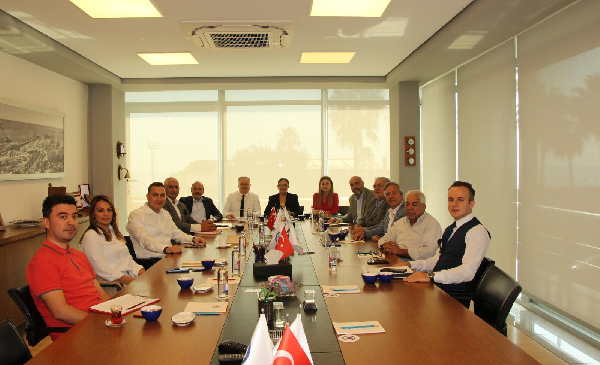 Mersin Ticaret ve Sanayi Odası (MTSO) 18 No’lu Gümrük Müşavirlik Hizmetleri Meslek Komitesi Üyeleri, Mersin Deniz Ticaret Odası (MDTO) Meclis ve Yönetim Kurulu Üyeleriyle bir araya geldi.