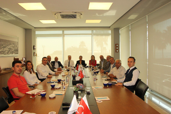 Mersin Ticaret ve Sanayi Odası (MTSO) 18 No’lu Gümrük Müşavirlik Hizmetleri Meslek Komitesi Üyeleri, Mersin Deniz Ticaret Odası (MDTO) Meclis ve Yönetim Kurulu Üyeleriyle bir araya geldi.