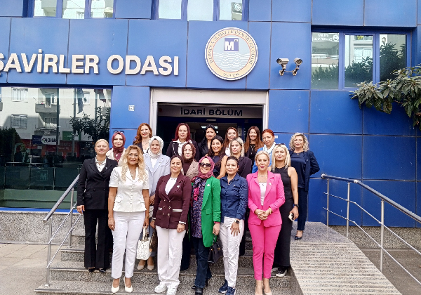 KADIN TİCARET İŞVERENLERİ SENDİKASI (KADIN-TİS) ANLAMLI TOPLANTI ; Aynur Coşkun eser  Mersin’de ESER YEMİNLİ TERCUMANLIK LTD.STİ. İşveren Kadın ticaret  iş verenleri toplantısına  katılım sağladı .