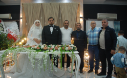 Mersin çermikliler derneği başkan REMZİ GÜMÜŞTEKİN ı ve yönetimi MERSİN SEVİLEN SAYILAN HALK KAHRAMANI HIDIR GENÇ in yiyeni Yusuf, un mevlitli düğününde yalnız bırakmadı.