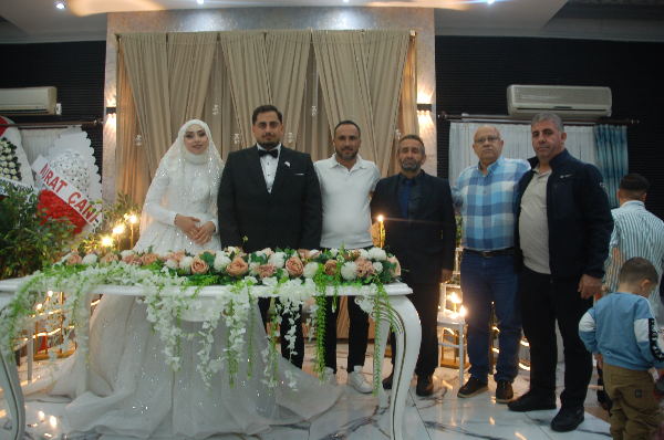 Mersin çermikliler derneği başkan REMZİ GÜMÜŞTEKİN ı ve yönetimi MERSİN SEVİLEN SAYILAN HALK KAHRAMANI HIDIR GENÇ in yiyeni Yusuf, un mevlitli düğününde yalnız bırakmadı.