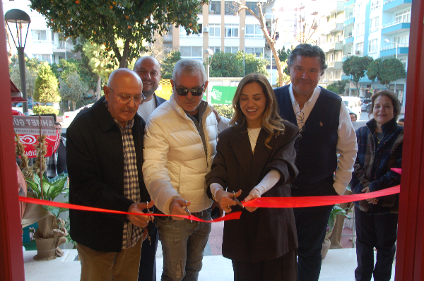 NEŞVE OPTİK HİZMETE AÇILDI