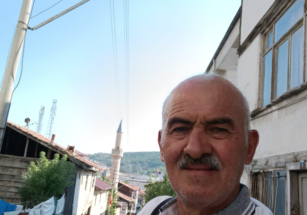 Ateşin Sertliğinden Kalemin Zarafetine: Alican Gül