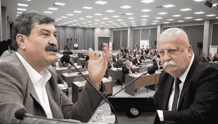 Mersin Büyükşehir Meclisinde Gergin Anlar “Adamın Ciğerini Sökerim”