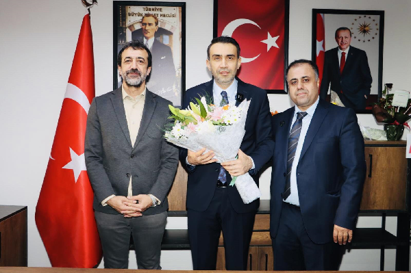 AK Parti Akdeniz’de Bayrak Değişimi: Masum Sevimli Görevi Devraldı