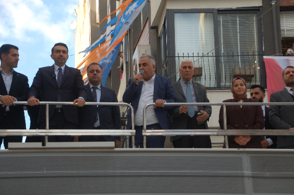 AK Parti Akdeniz’de Bayrak Değişimi: Masum Sevimli Görevi Devraldı