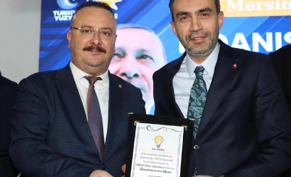 Toroslar Vurgusu: Ferdi Çokkeser liderliğindeki Toroslar teşkilatının, Mersin’in yerel siyasetindeki dinamik rolü ve saha çalışmaları takdir topladı.