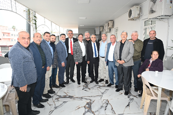 Mersin Esnaf ve Sanatkârlar Odaları Birliği Başkanı Veysel Sarı Başkanlığındaki Mersin Şoförler ve Otomobilciler Odası Genel Kurulu yoğun katılım ve büyük bir coşkuyla gerçekleştirildi.