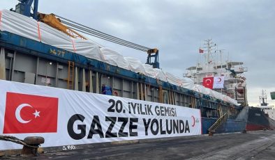 Bin 400 ton yardım taşıyan iyilik gemisi Gazze için Mersin’den hareket etti