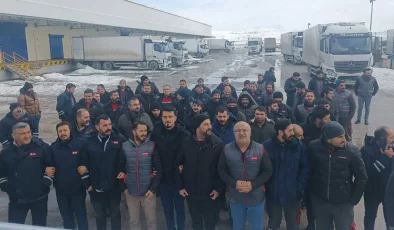 Migros direnişinin ardından BİM depo işçileri de iş bıraktı