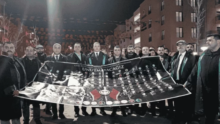 Mersin Barosu 6 Şubat Depreminde Hayatını Kaybedenler İçin Yürüdü