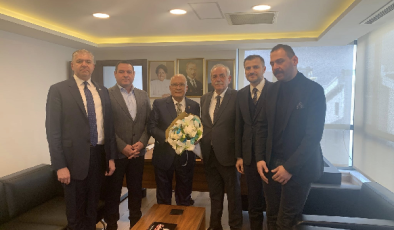 İYİ PARTİ’DE YEREL YÖNETİMLER BURHANETTİN KOCAMAZ’A EMANET: “HİZMET BAYRAĞINI DEVRALDIK”