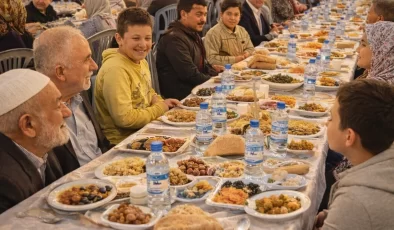 Mersin’de iftar sofrası kuruluyor
