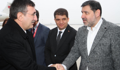 MERSİN TEŞKİLATINDAN GÖVDE GÖSTERİSİ: ALDEMİR VE CİĞER’DEN ÖNEMLİ EV SAHİPLİĞİ