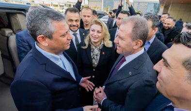 6 Şubat depremlerinin yıl dönümünde Özgür Özel deprem bölgesinde