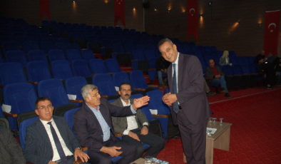 Toroslar Belediye Meclisi Şubat Ayı Oturumu Gerçekleşti: AK Partili Celal Ata Toplantıya Katıldı