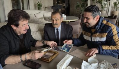 40 yıllık vefa kalp spazmı dinlemedi: Eski dostların duygusal buluşması