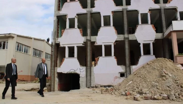 Tarsus’ta Atatürk Anadolu Lisesi Yenileniyor