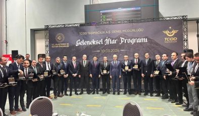 Bakan Uraloğlu: “Avrupa’nın 6’ncı, dünyanın 8’inci yüksek hızlı tren işletmecisi konumuna yükseldik”