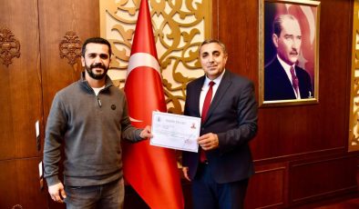 Silifke’den çıkan “Kırık Saksıdaki Umut”, Türkiye birincisi oldu!