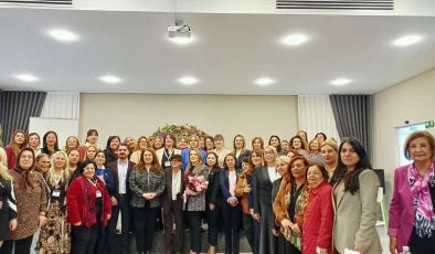 KA.DER Kürsü farklı siyasetçi kadınları aynı kürsüde buluşturuyor