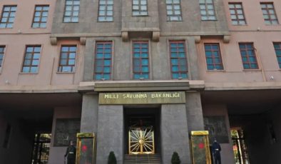 Katar’da düşen askerî helikopterde üç Türk hayatını kaybetti