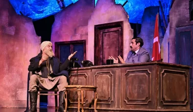 Mersin’de tiyatro coşkusu: 5 günde 5 oyun, salonlar doldu taştı