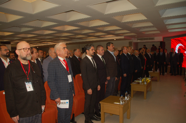 Marka Rotası İlk Adım Konferansı Mersin’de Başladı Mersin iş dünyası, markalaşma yolculuğunda önemli bir buluşmaya ev sahipliği yapıyor.