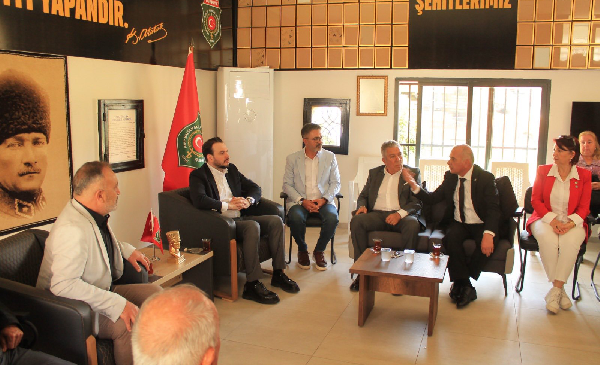 İYİ PARTİ HEYETİNDEN MERSİN ŞEHİT AİLELERİNE ANLAMLI ZİYARET: “EMANETLERİNİZ BAŞIMIZIN TACIDIR”