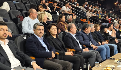 Servet Tazegül’de Basketbol Heyecanı: Mersin Tek Yürek!